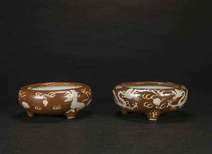 Ming Wanli-A group of brown glaze ‘Dragon tripod: Ming Wanli A group of brown glaze ‘Dragon tripod censers’ “Yu Tang Jie Qi” mark. D:21 cm. (8 1/4 in.) 明萬歷 醬釉彩龍紋花&