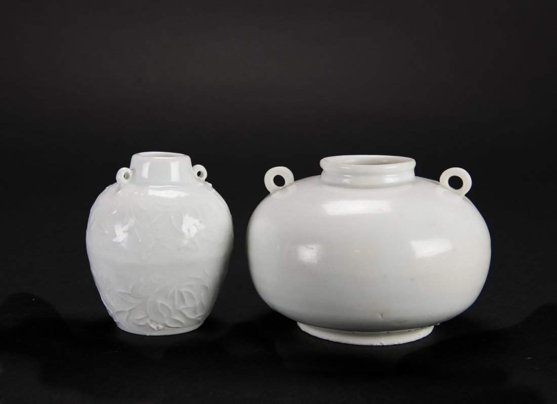 Yuan-Two pieces of white glaze double handle washers: Yuan Two pieces of white glaze double handle washers H:8 cm. (3 1/8 in.) 元 白釉雙耳筆洗兩件一組