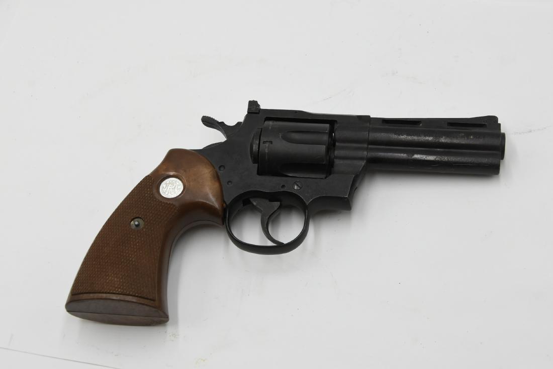 Hollywood Prop Python Pistol: Overall 9"