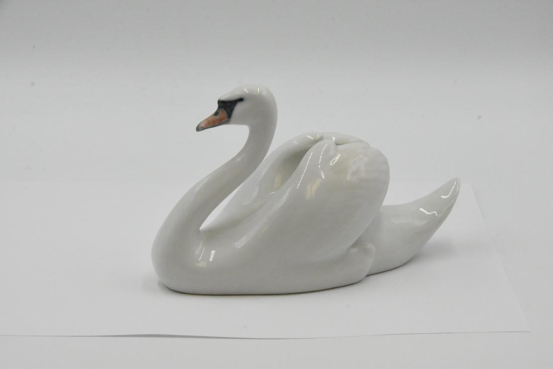 Royal Copenhagen Swan: 6.5L X 2.75W X 4.25H