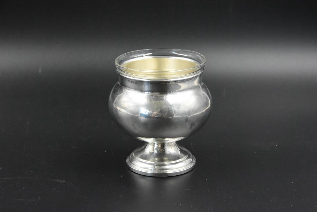 Frank M Whiting Co, Sterling Serving Cup: Serving cup with removeable glass insert liner Weighted 6.06 otz.