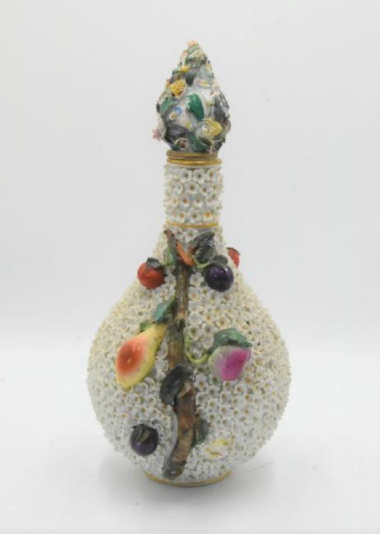 Meissen Schneeballen Porcelain Vase: Meissen Schneeballen Vase. 11" h. Beautifully made.