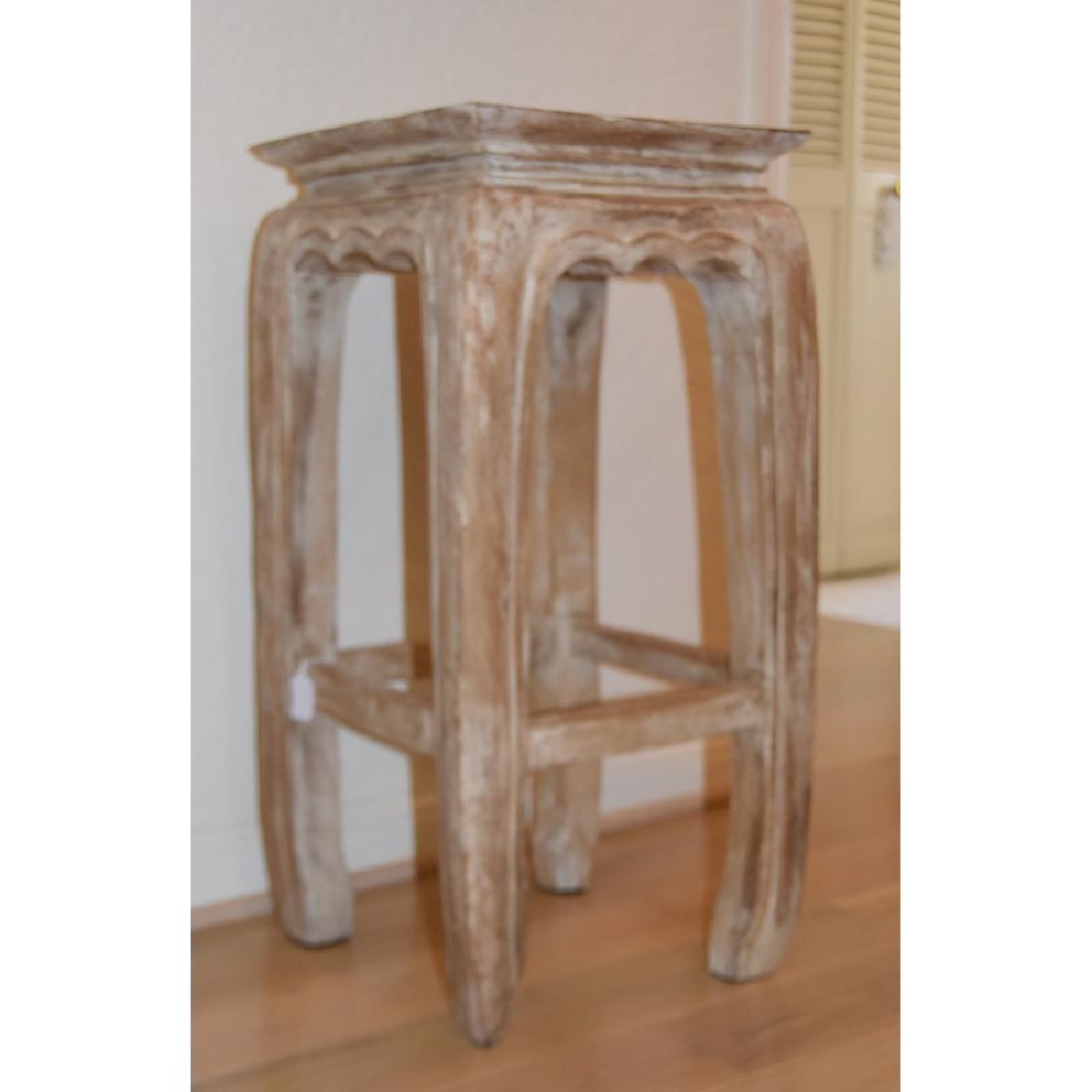 Country French Pedestal (1 of 2)