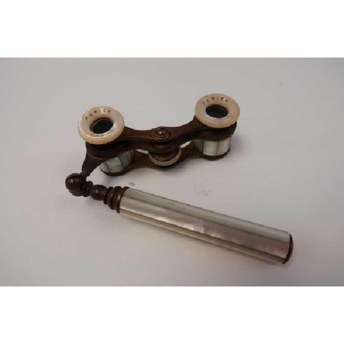 Mother of pearl opera glasses: 3.5x1x 4.75 for handle