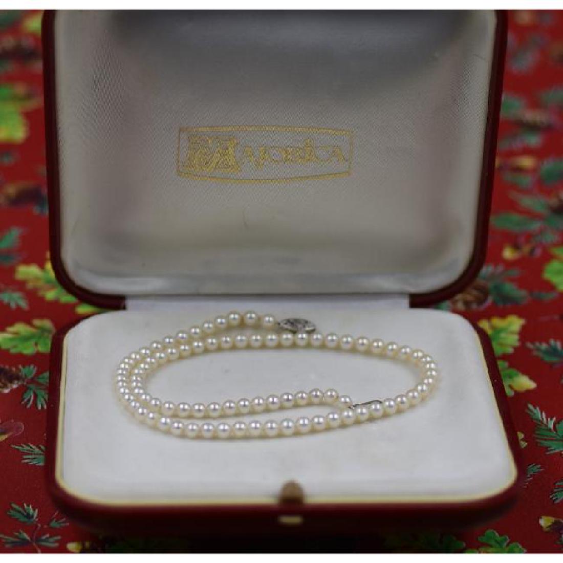 MAJORICA PEARLS Pearl size 8 Fine Jewery: MAJORICA PEARLS Pearl size 8 Fine Jewery
