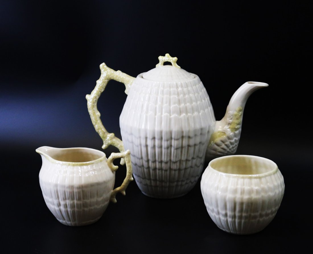 Vintage Belleek Chocolate & Teapot (1 of 3)