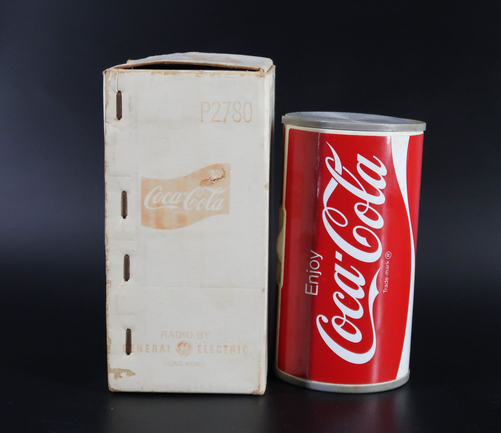 Vintage Coca-Cola AM/FM Radio (1 of 3)
