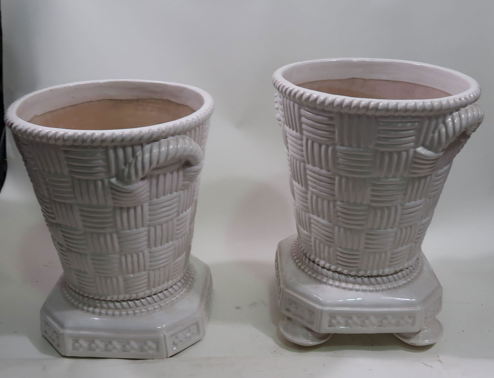 (2) Garden Pots (1 of 3)