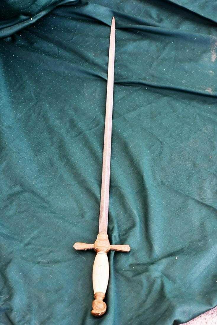 Militia Officers Sword and Grip (1 of 2)
