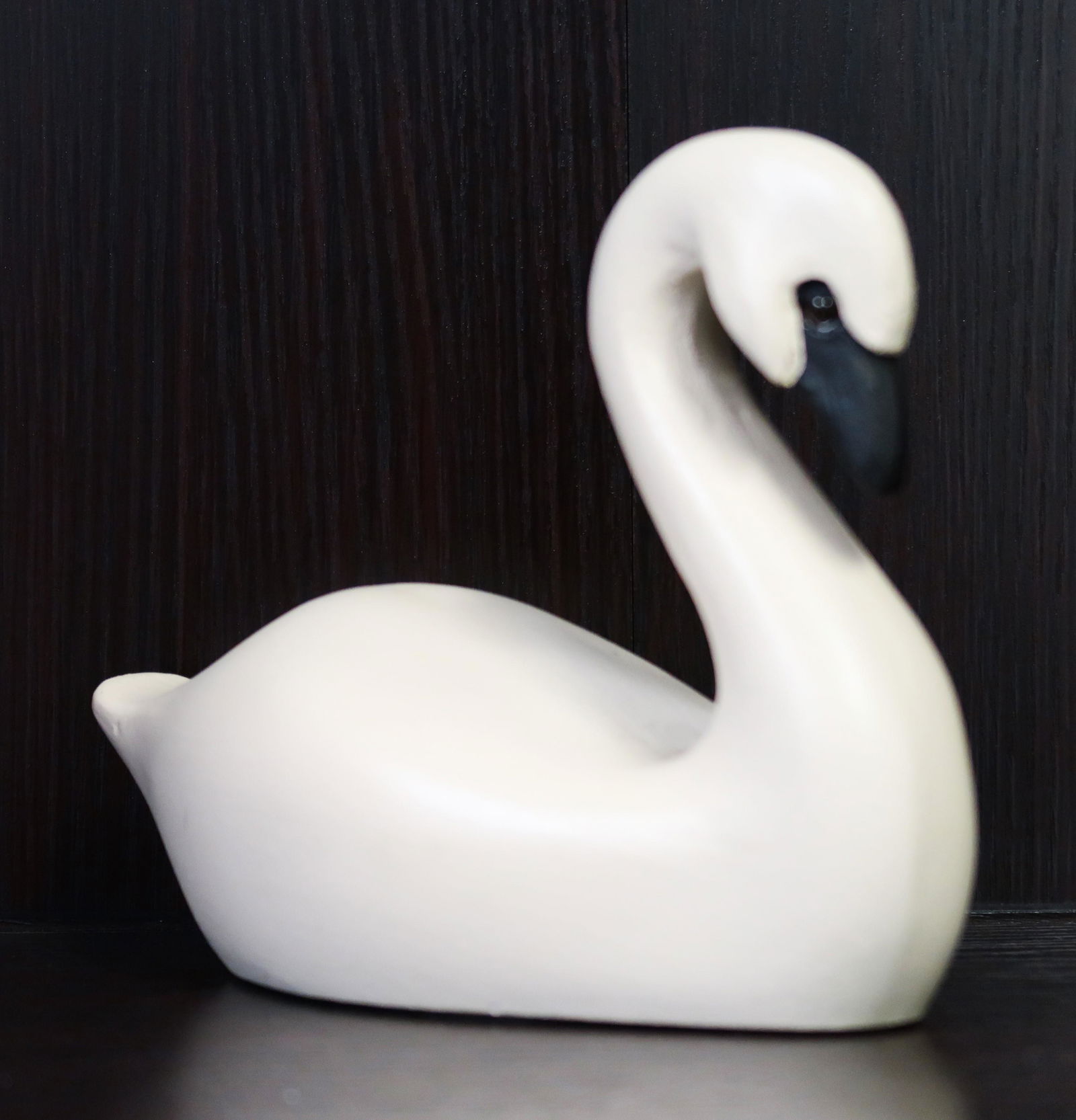 Vintage  Trumpeter Swan Decoy Wood painted folk art (1 of 4)