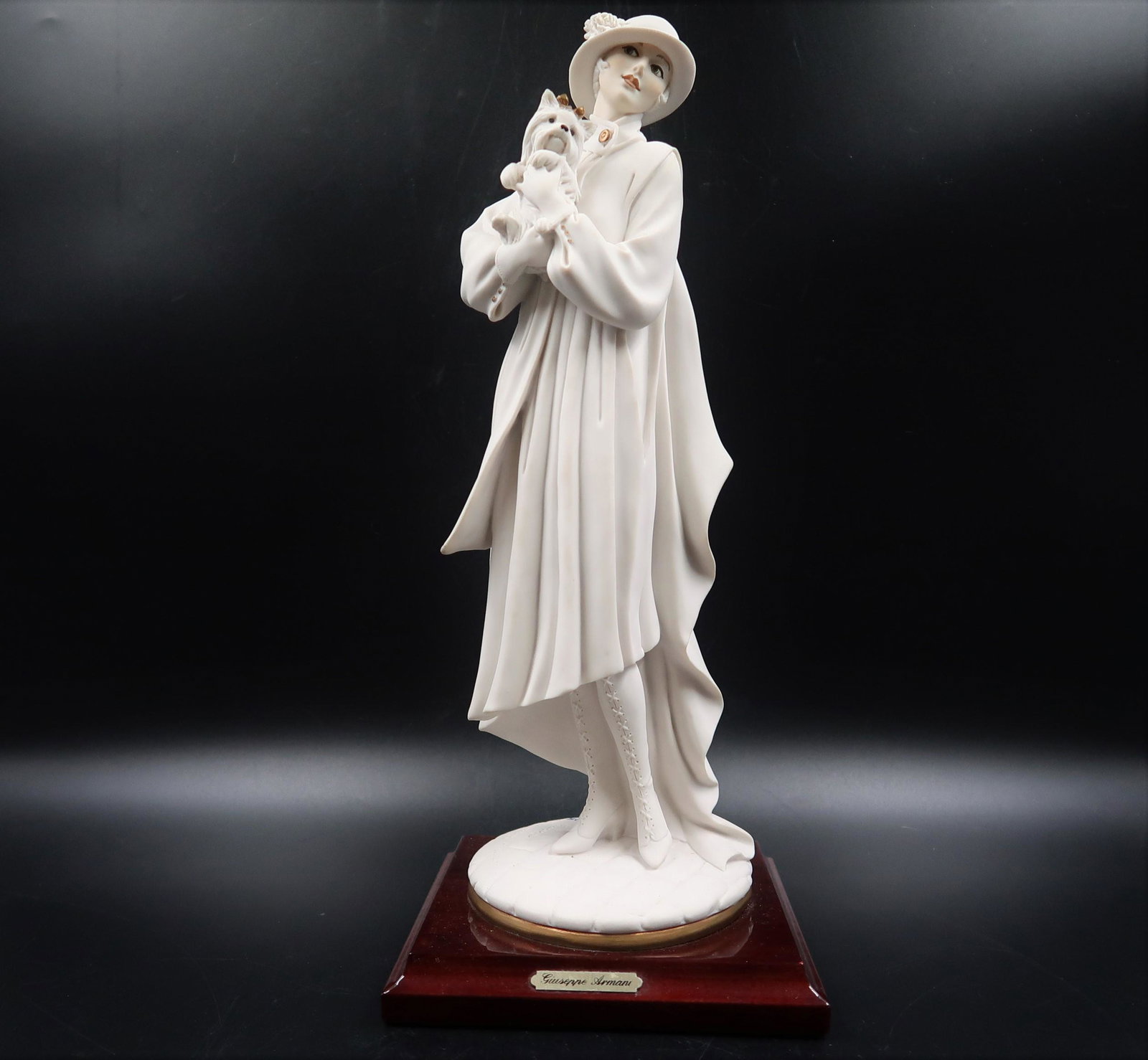 Giuseppe Armani Florence Lady w/ the Dog: Giuseppe Armani Florence Lady with Dog Measures - 13" h.
