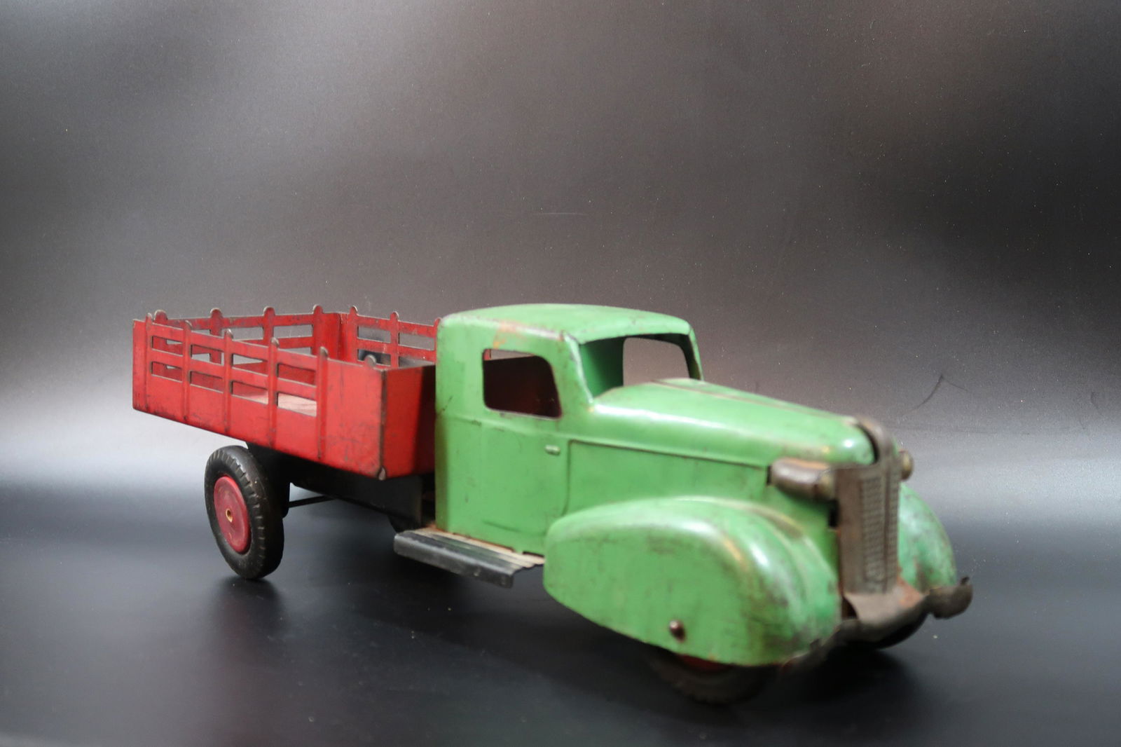 large metal toy trucks