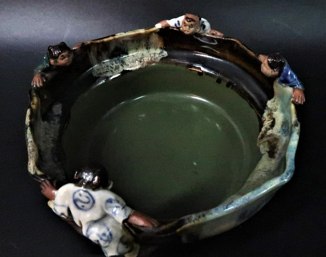 Chinese Pottery Cigar Ashtry: Chinese Pottery Cigar Ashtry with mark on the bottom