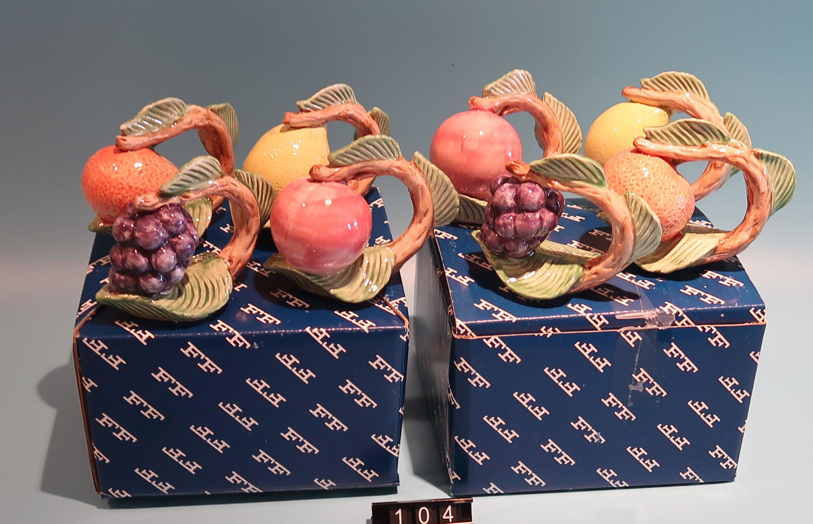 8pcs, Porcelain Napkin Holder (1 of 2)