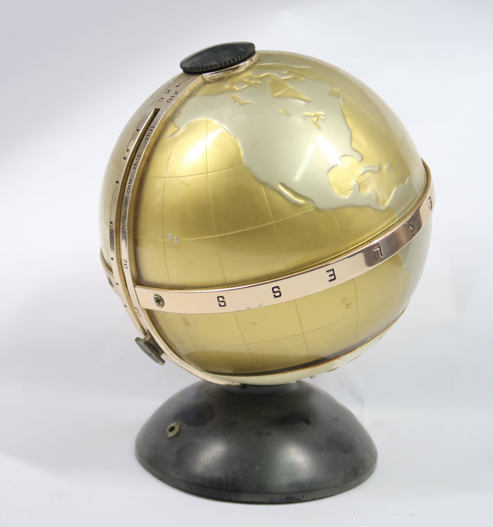 World Globe Radio: Size: 8" H x 5" W.
