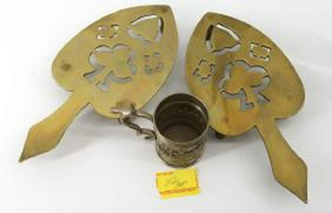 Pair of Trivets & 1 Cups: Measurements vary.