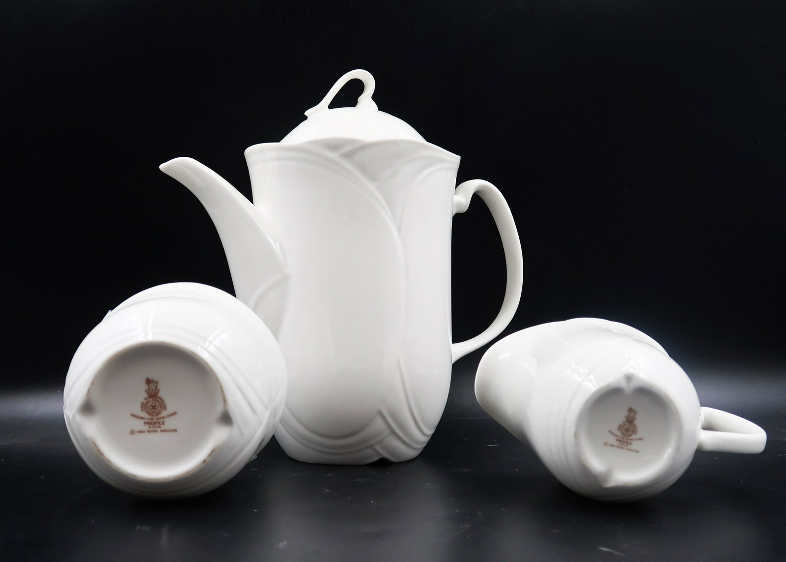 ROYAL DOULTON BONE CHINA PROFILE THREE PCS. SET: size 9" X 9" Color White Peral