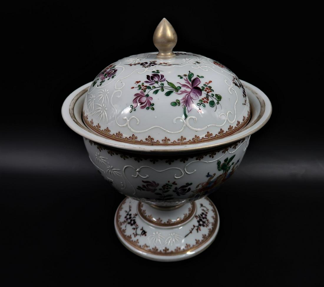 Antique Cookies Jar (1 of 3)