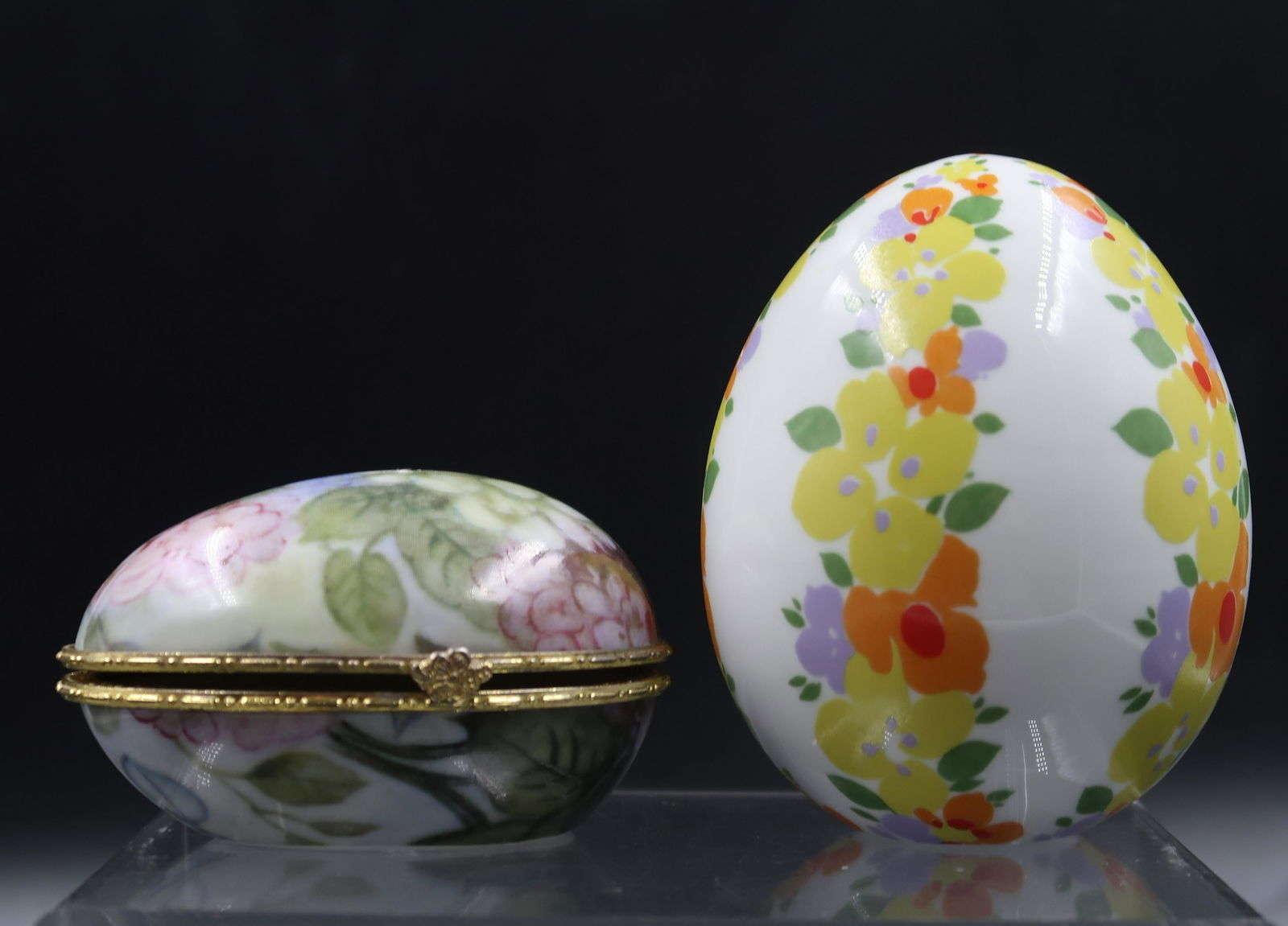 2pcs. Hinged France Porcelain Egg (1 of 4)