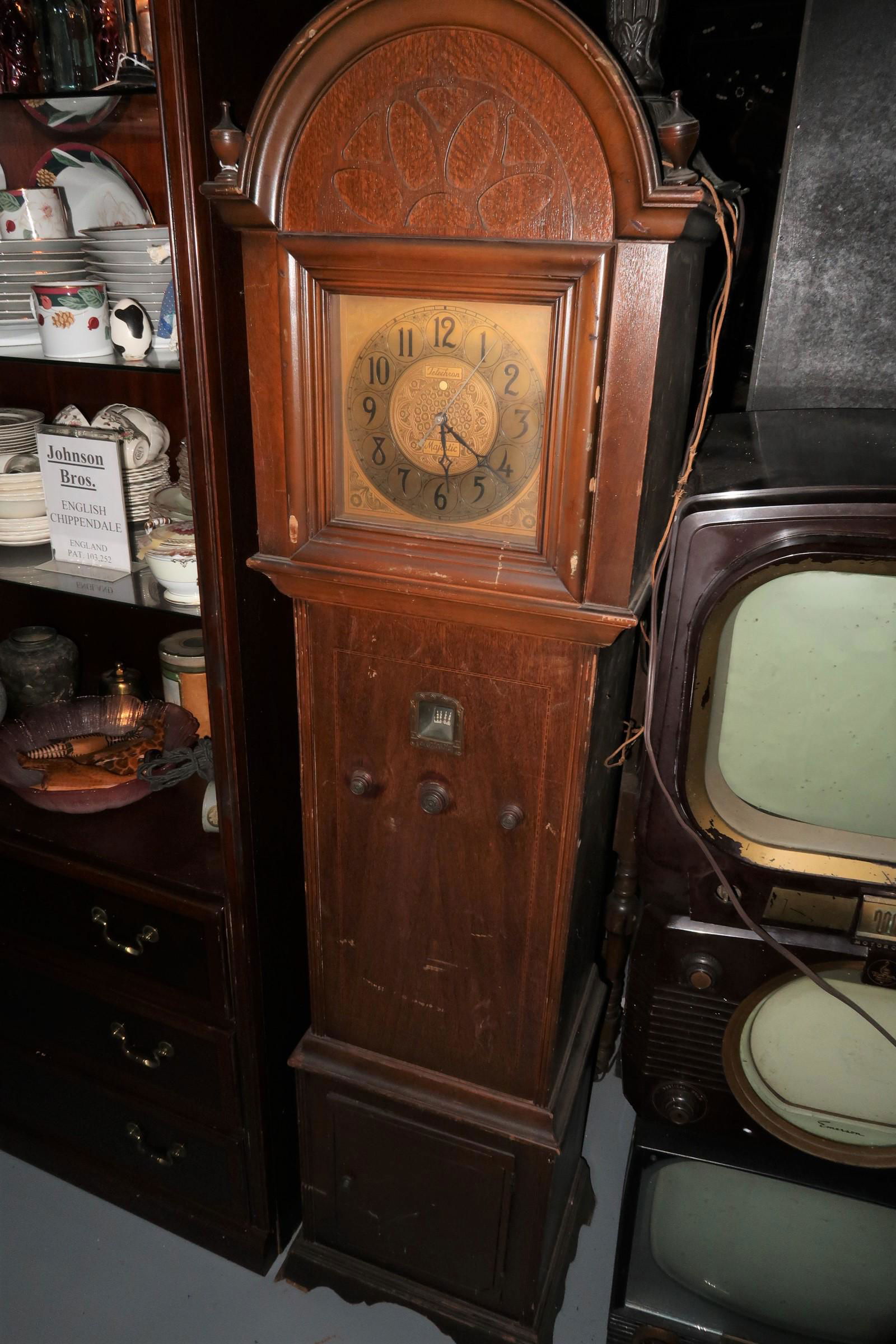 Antique Grandfather Clock Radio Majestic Telechtron: Antique Grandfather Clock Radio Majestic Telechtron Size: 67"H x 17"W x 13"D