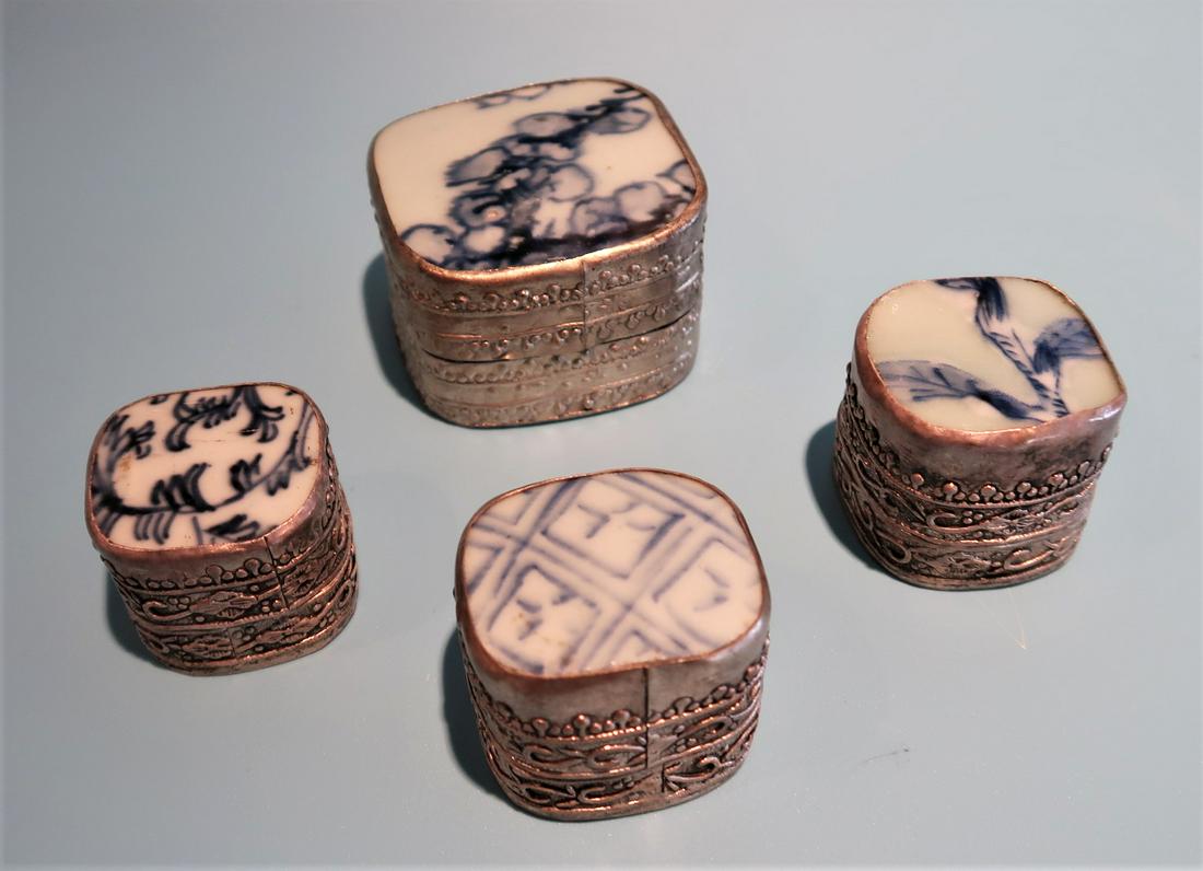 4 Silver Trinket boxes: 4 Silver Trinket boxes with blue patern, with mark