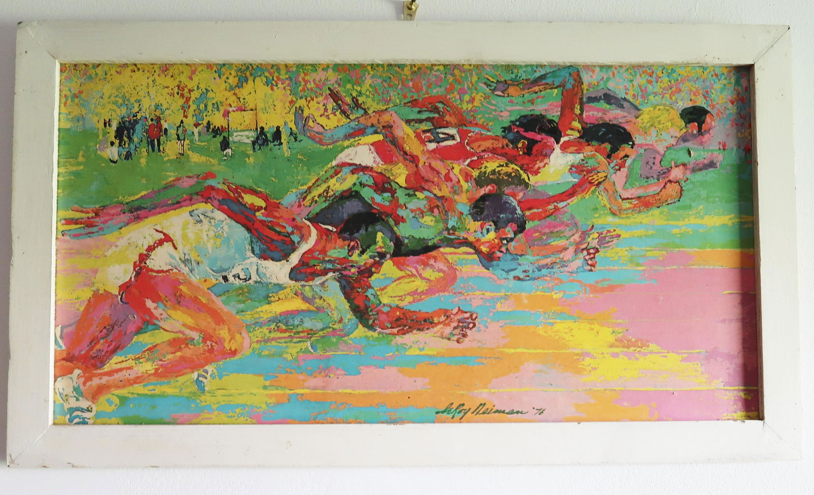 "Olympic Track '76 '" LeRoy Neiman CUSTOM FRAMED Art: ""Olympic Track '76 '" LeRoy Neiman Signed CUSTOM FRAMED Art print Montreal Running Race. No glass in frame. Cork board back. The frame has some paint spatter or something on the bottom edge. Nice bri