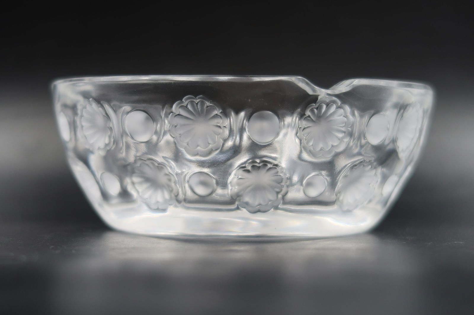 Lalique TOKYO Deco Lead Crystal French Ashtray 1/2" (1 of 5)