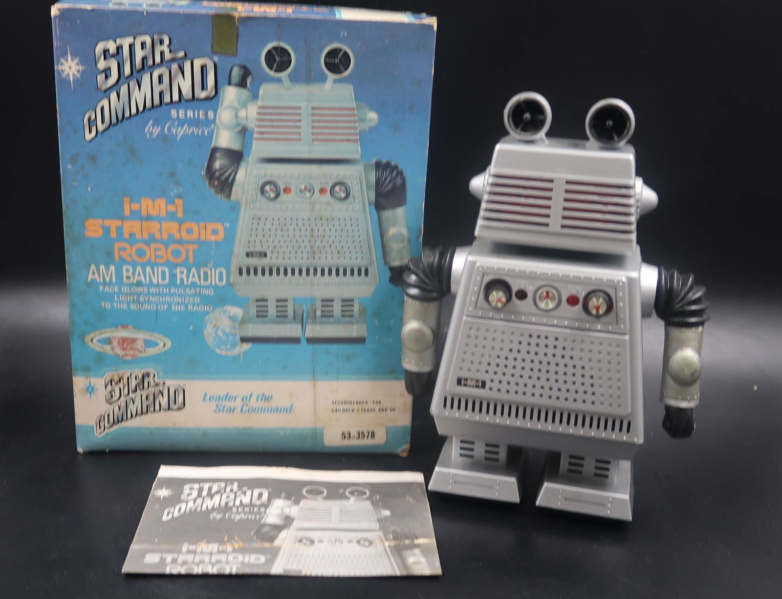 Starroid Robot A.M. Band Radio: Starroid Robot AM Band Radio, size: 8" x6" x 3" with box sold as Isâ€¦...