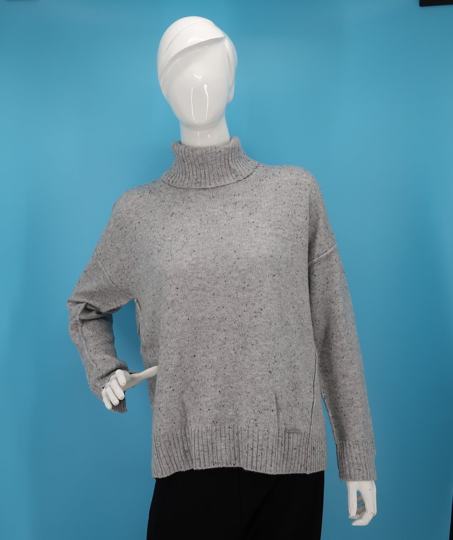 XL MICHAEL KORS Long Neck Gray Sweeter: XL MICHAEL KORS Long Neck Sweeter Gray color 10% wool, acrylic