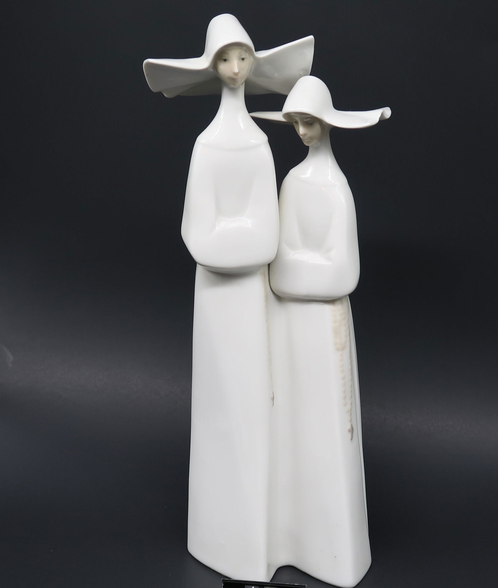 Lladro Nuns 2 Nuns with Rosary Figuring 13" High (1 of 7)