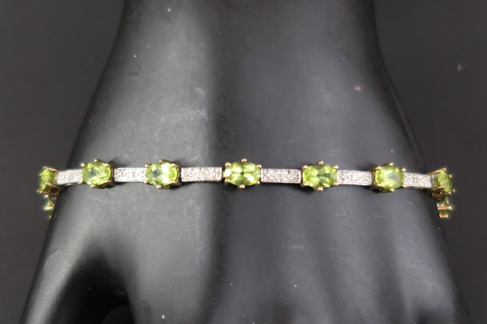 10K Gold Bracelet: 10K Gold Bracelet