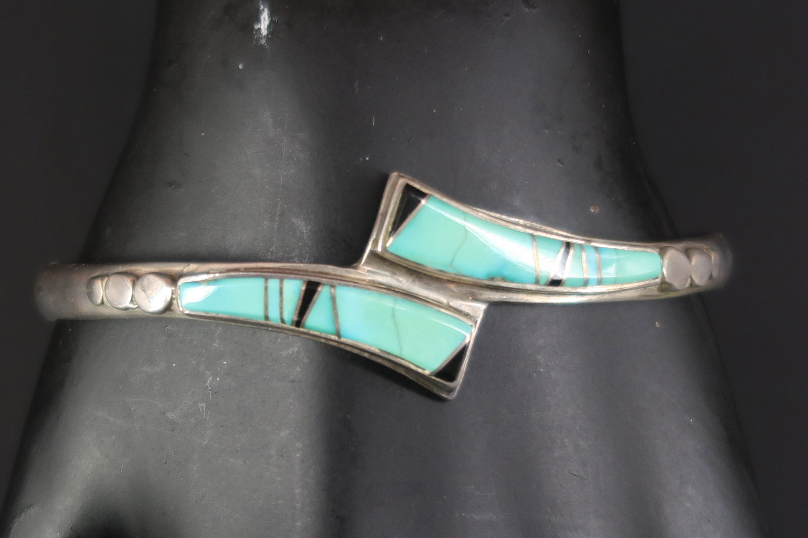 Turquoise In Sterling American Mesa Designer Cuff Bracelet (1 of 4)