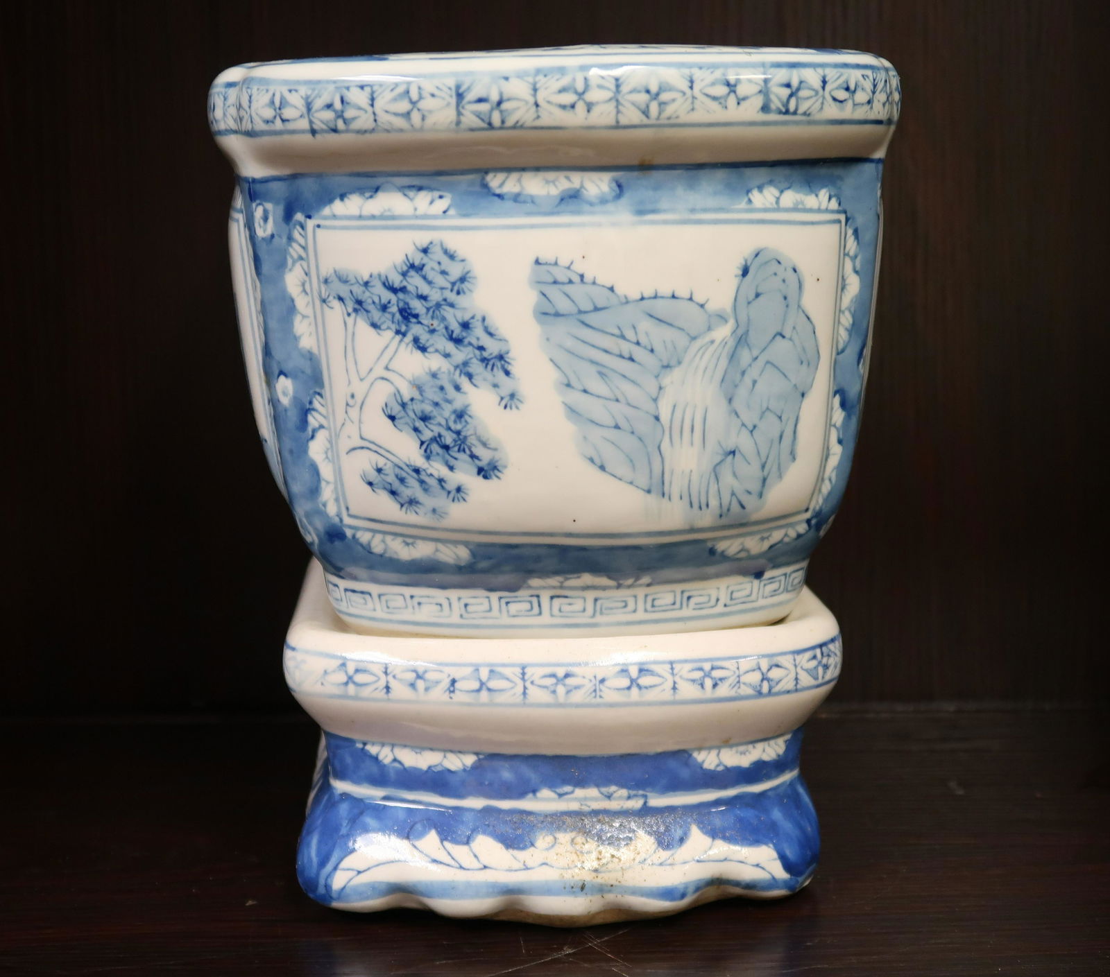 Blue and white Asian Planter w/ Footed base Porcelain (1 of 8)