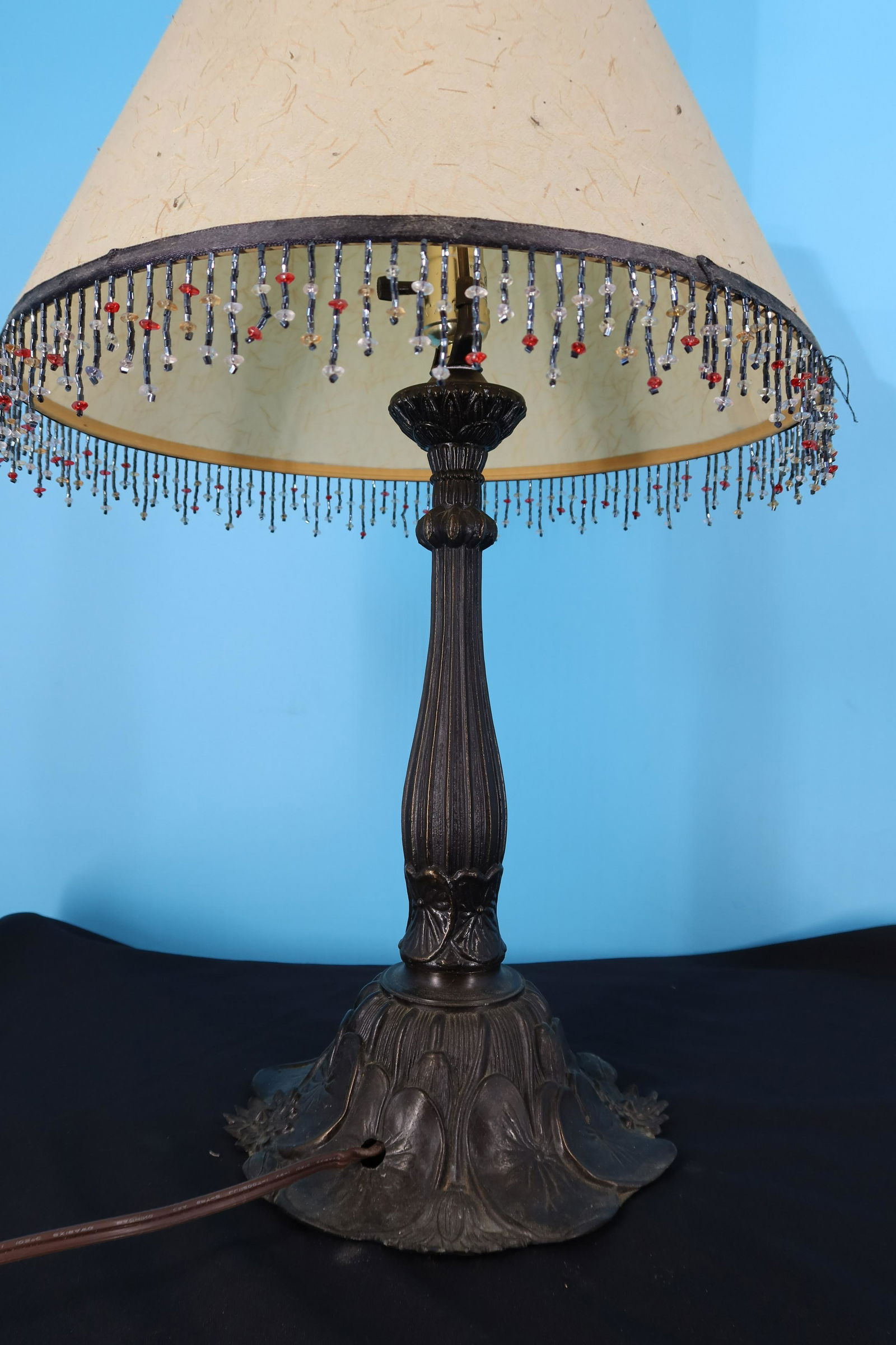Tifanny Style Leaded Lamp, size: 24" x 14": Tifanny Style Leaded Lamp, size: 24" x 14"