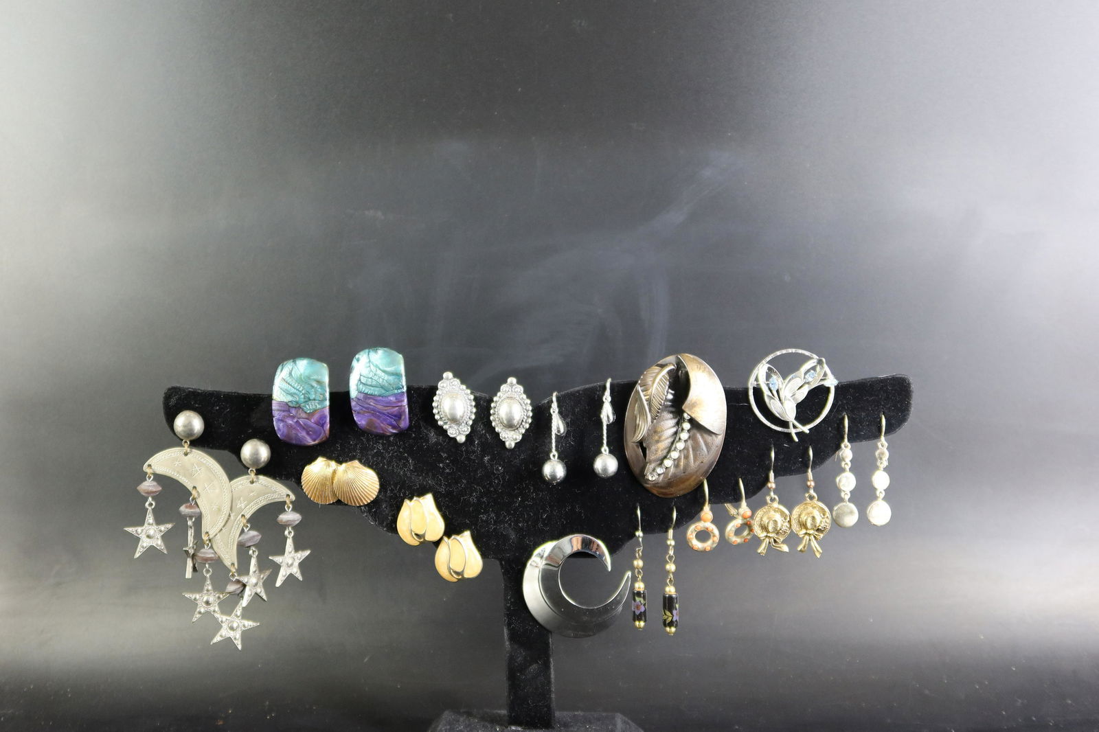 Jewelry college sold as one lot some designer 18K gold filled: Jewelry collage sold as one lot some designer 18K gold filled see pictures