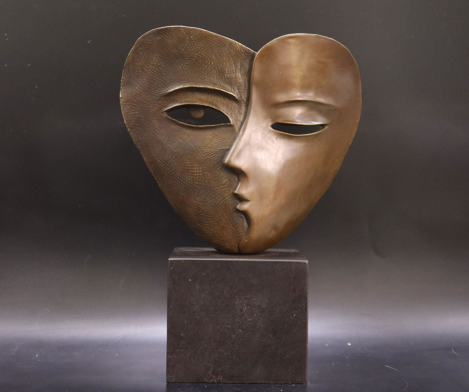 Picasso "Depicting Two Faces Mask Art Deco Modern Sculpture (1 of 5)
