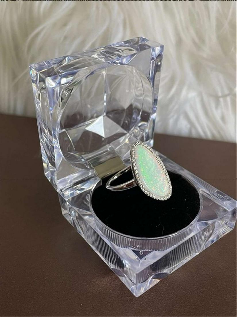 925 Sterling Silver Tri-Oval White Lab Opal CZ Ring (1 of 3)