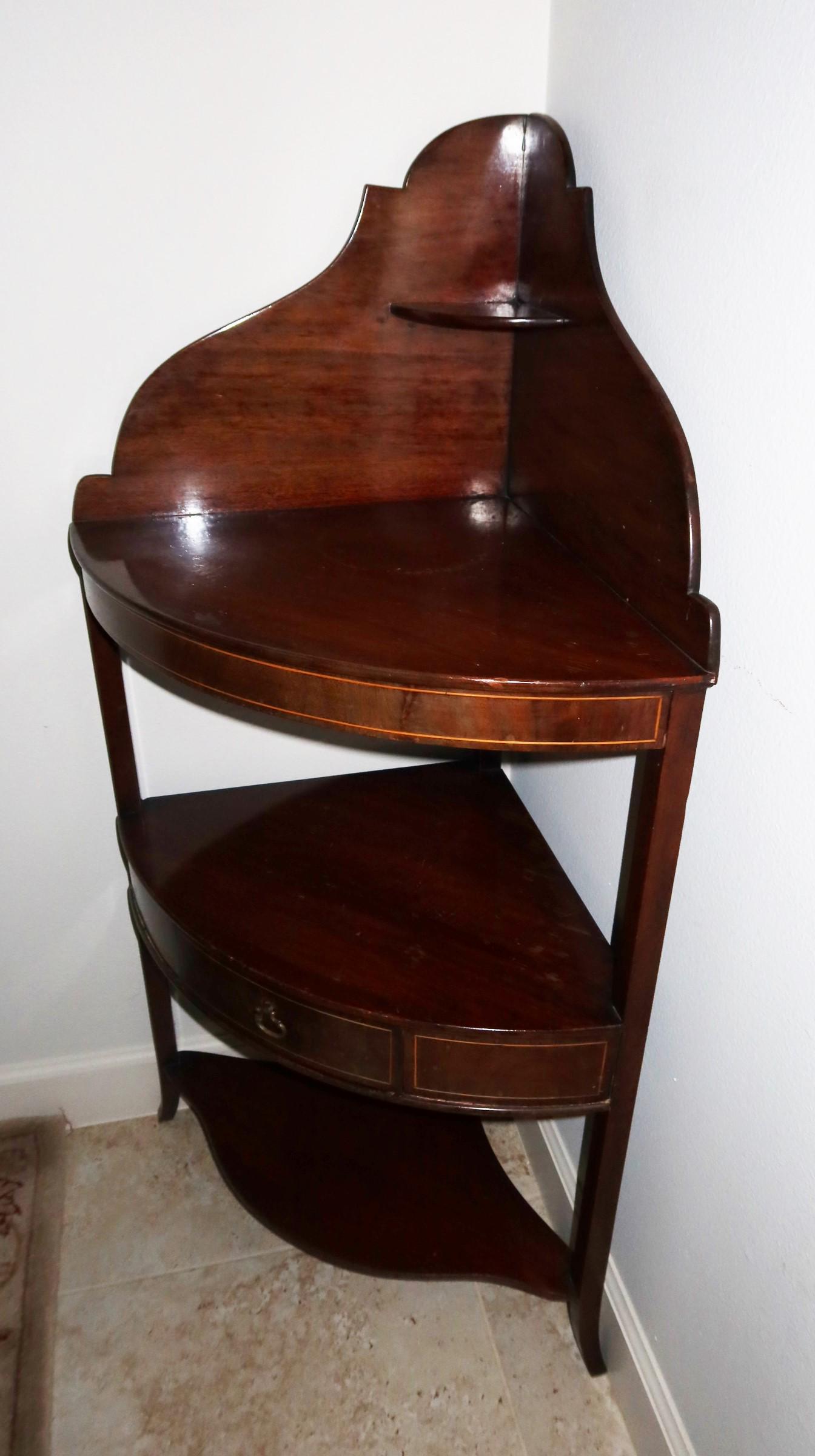 Vintage Corner Display English Chippendale: Vintage Corner Display English Chippendale Size: 44 1/2"H x 24"W