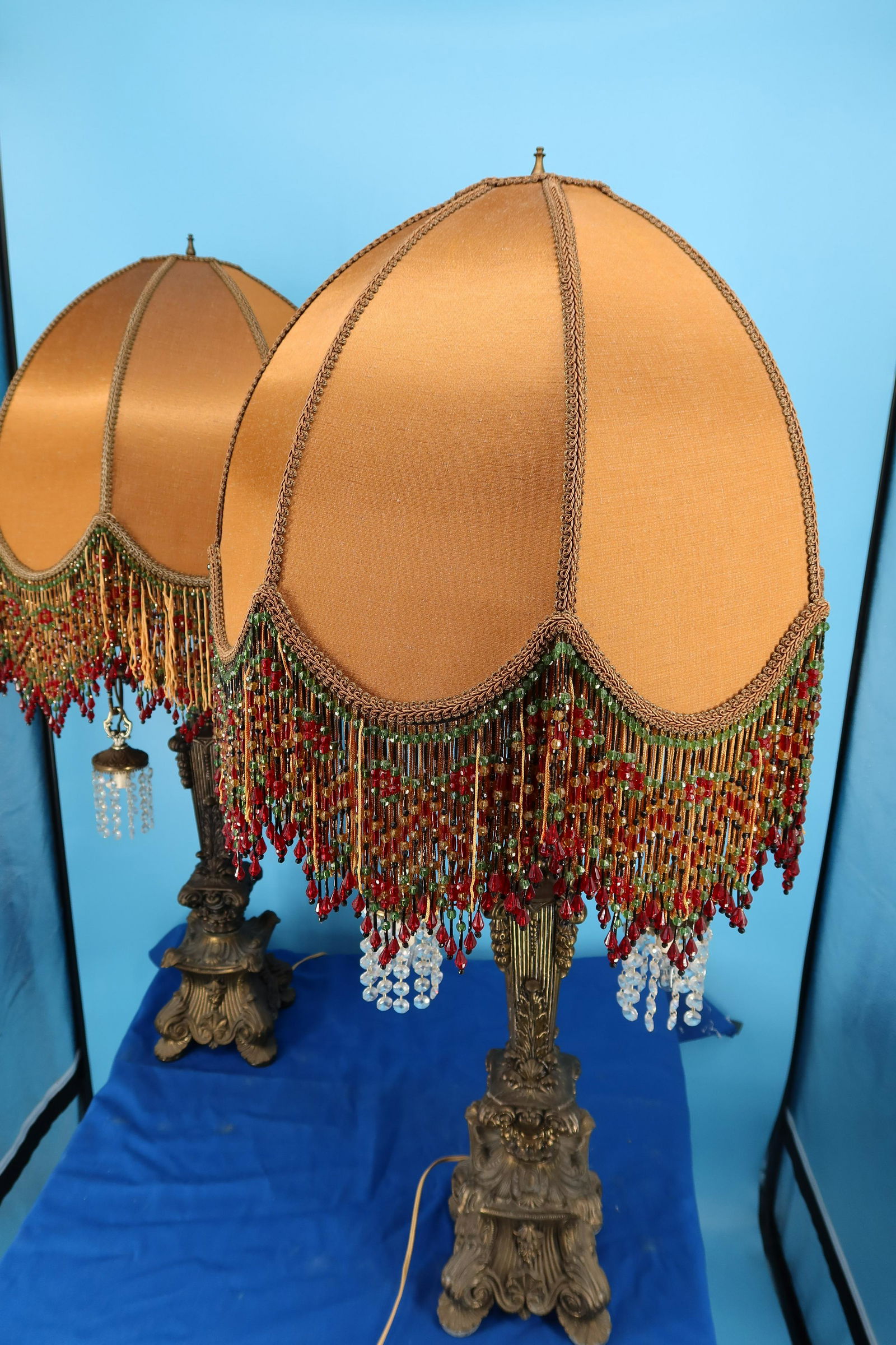 2 Antique Lamp w/ Unique Shade (1 of 9)