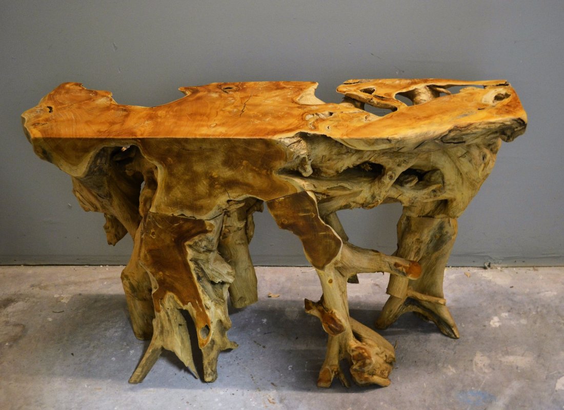 Driftwood table (1 of 2)