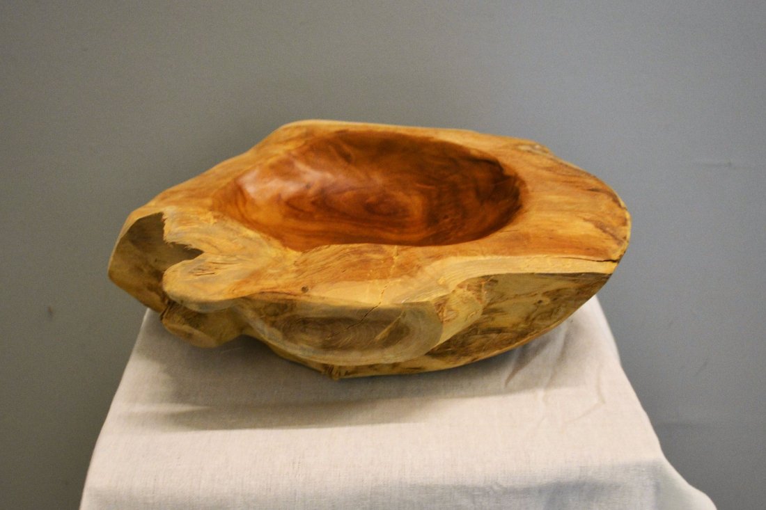 Natural teak wood handcarved bowl (1 of 1)