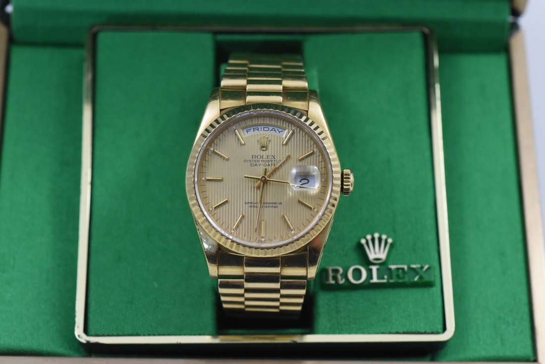 Men's Rolex watch presidential oyster perpetual. (1 of 3)
