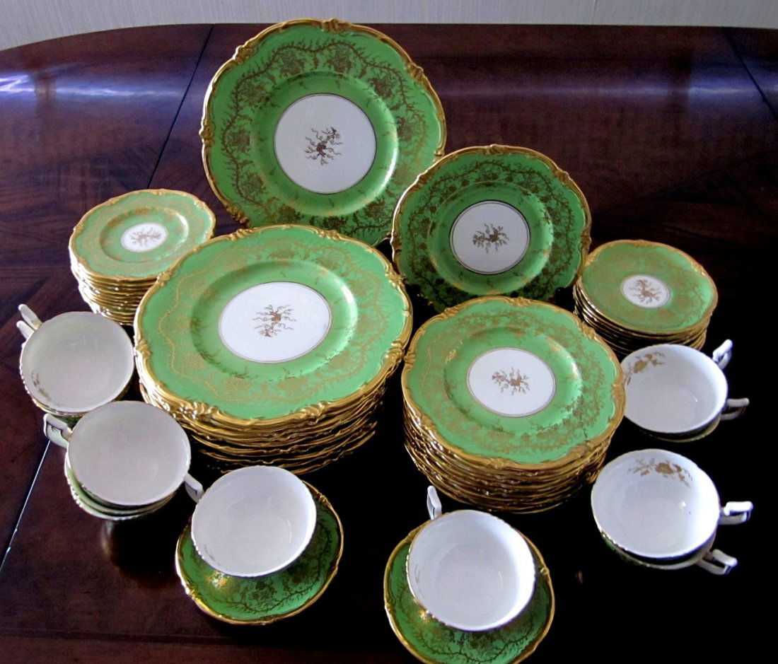 Royal Cauldon Bone China "King's Plate" Set: Royal Cauldon Bone China "King's Plate" Dinnerware Set Green, Gold, White. Lot Consists of: 12 Dinner Plates, 12 Salad Plates, 12 Bread & Butter or Desset Plates, 12 Saucers, 12 cups. Esquisite gold &