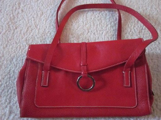 250 Puntotres Red Leather Handbag