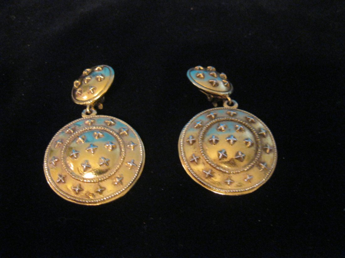 Vintage Chanel Gold Earrings: Vintage Chanel Gold Earrings. Marked Chanel Made in France. Measure 2" Clip-On earrings. Classic Chanel Design