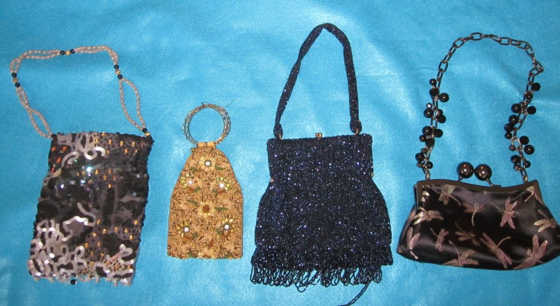 Lot of 4 Beaded Handbags: Nice lot of 4 Beaded Rhinestone Decorative Handbags. Gold Looped Wire Handle is Broken
