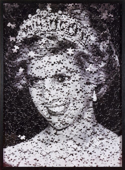 Vik MUNIZ (born in 1961) , Diana (Gordian Puzzles),: Vik MUNIZ (born in 1961) Brazilian school Diana (Gordian Puzzles), 2008 Digital C print, signed lower right Edition Size of 6 238 x 160 cm - 93 3/4 x 63 in.