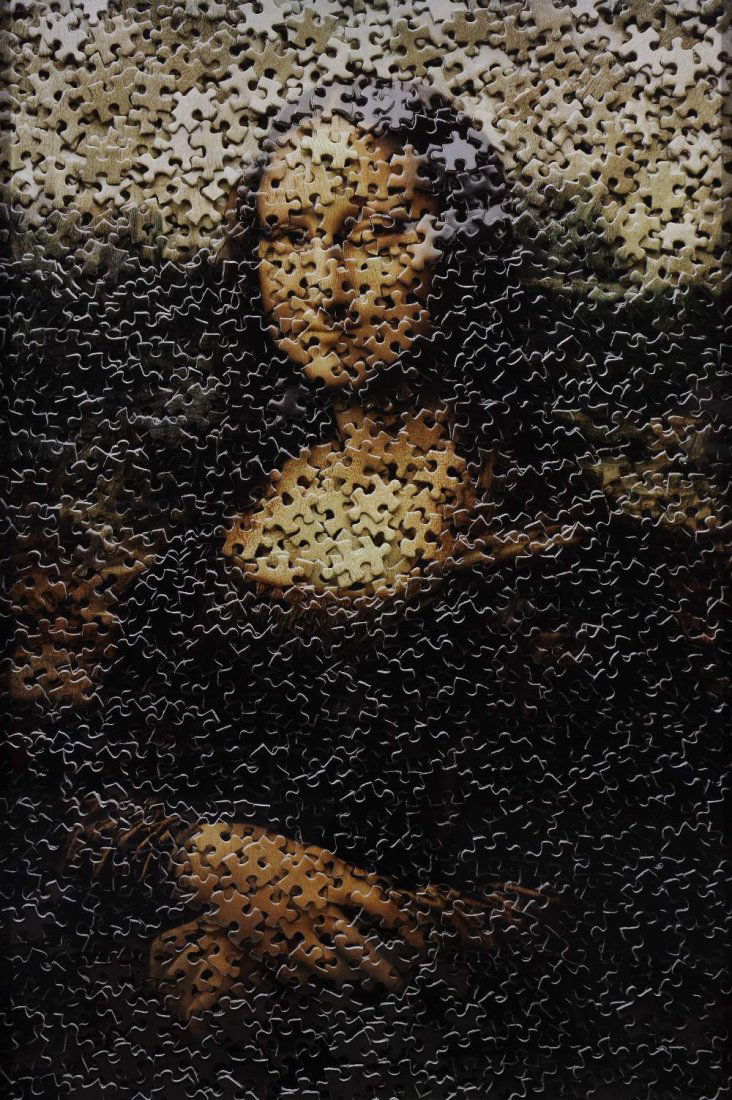 Vik MUNIZ (born in 1961): Title, Year: Mona Lisa, after Leonardo da Vinci (Gordian Puzzles), 2009 Vik MUNIZ (born in 1961) Mona Lisa, after Leonardo da Vinci (Gordian Puzzles), 2009 Digital C-Print, Edition of 6 and 4 Artist p