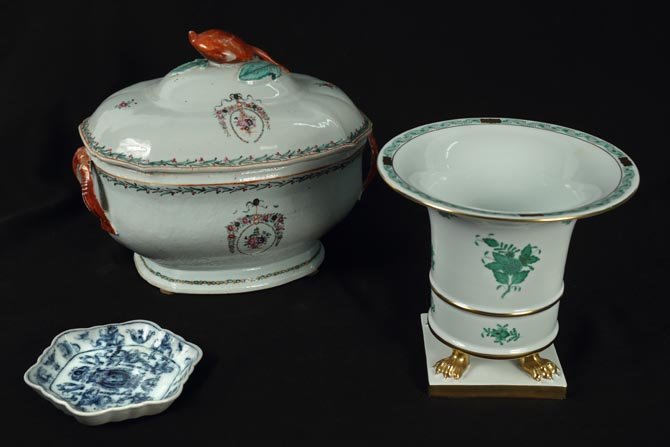 Ceramic Lidded Soup Tureen (1 of 1)