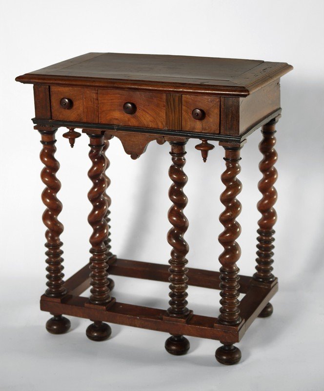 A Gothic Console (1 of 1)